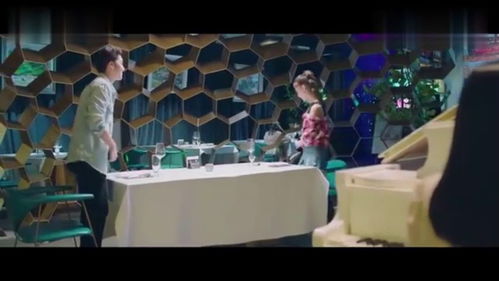 銀幕內(nèi)外 當角色傲嬌，服務(wù)者無言——淺析影視中餐飲服務(wù)場景的戲劇張力